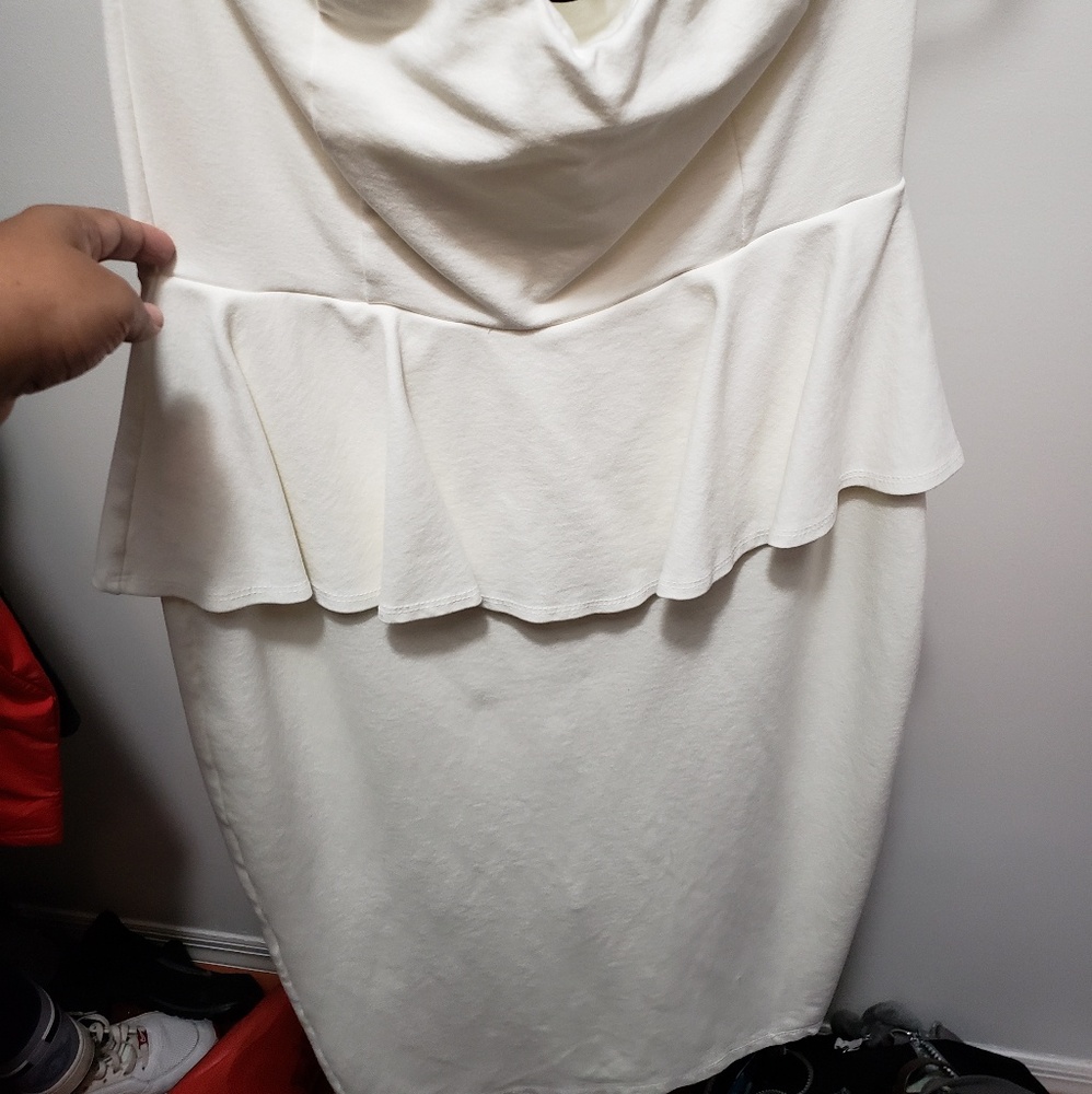 Plus size strapless peplum dress